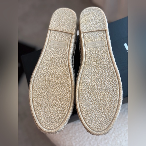 Saint Laurent
Monogram Espadrilles - Picture 4 of 10